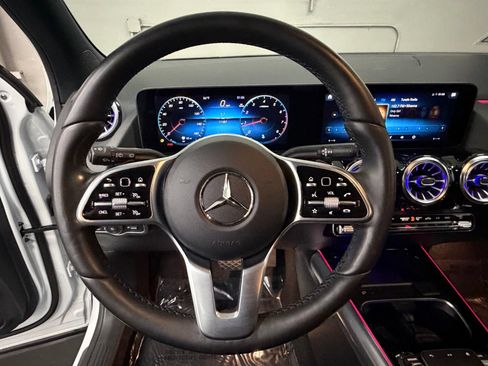 Certified 2023 Mercedes-Benz GLA 250 4MATIC image 27