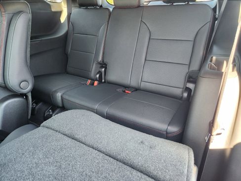 New 2026 Chevrolet Traverse RS image 7