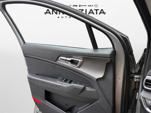 New 2025 Kia Sportage LX image 28