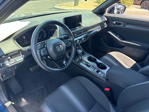 Used 2025 Honda Civic Sport image 17