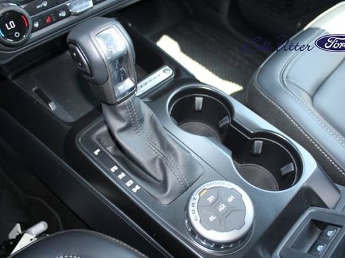Used 2025 Ford Bronco Outer Banks AWD/4WD image 17