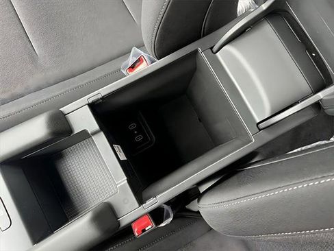 New 2025 Hyundai Ioniq 6 SE image 24