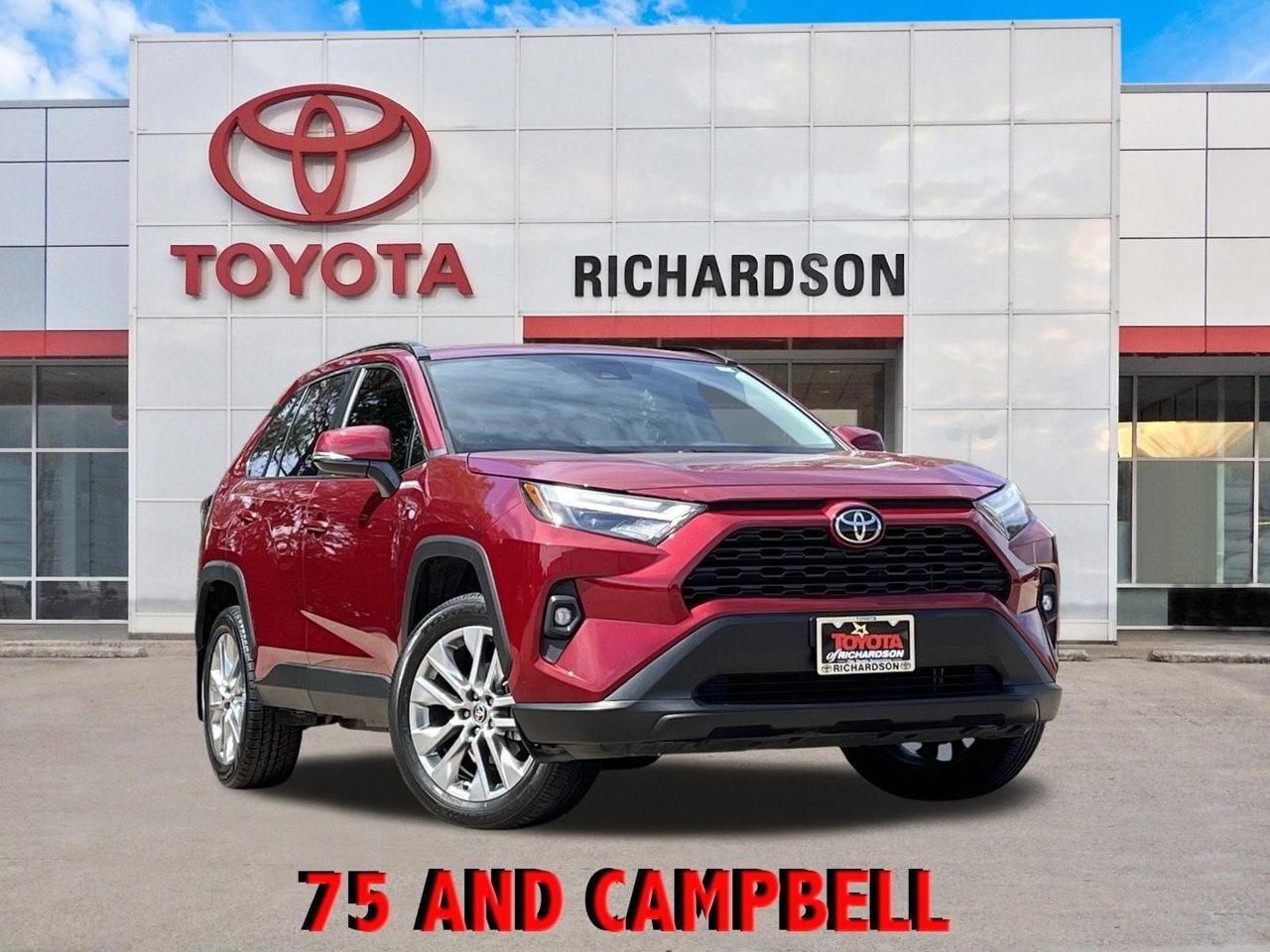 Used 2025 Toyota RAV4 XLE Premium FWD image 1