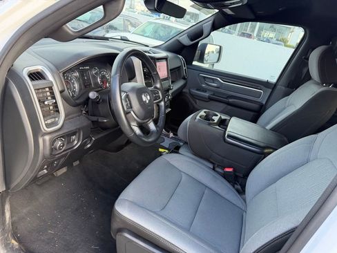 Used 2022 RAM 1500 Big Horn AWD/4WD image 4