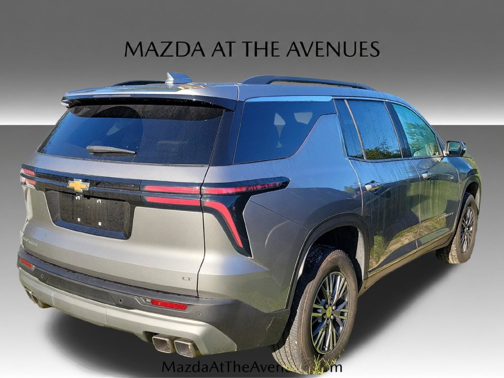 Used 2024 Chevrolet Traverse LT FWD image 20