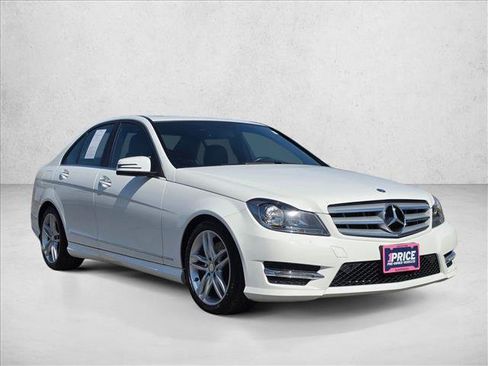 Used 2013 Mercedes-Benz C 300 4MATIC Sedan image 7