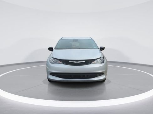 New 2026 Chrysler Voyager LX image 2