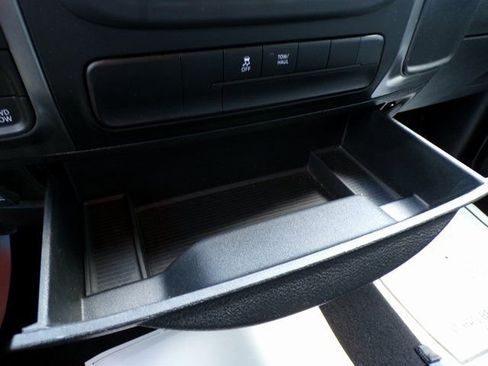 Used 2024 RAM 1500 Classic SLT image 27