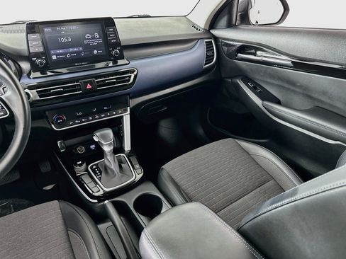 Used 2023 Kia Seltos S FWD image 21