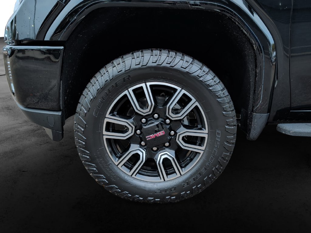 Used 2022 GMC Sierra 3500 AT4 w/ AT4 Premium Plus Package AWD/4WD image 9