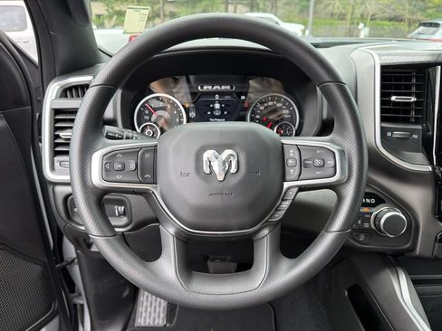 New 2026 RAM 1500 Express AWD/4WD image 17