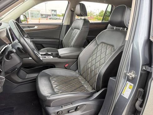 Certified 2024 Volkswagen Atlas SEL Premium R-Line AWD/4WD image 7