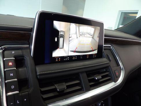 Used 2023 Chevrolet Tahoe Premier w/ Advanced Technology Package AWD/4WD image 14