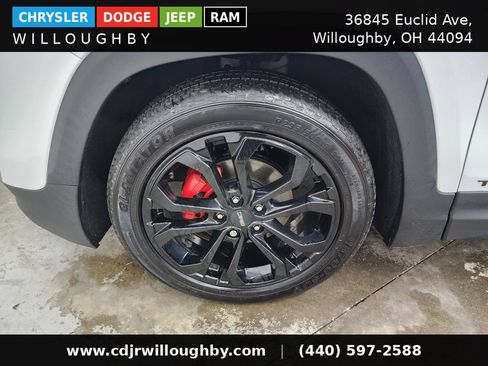 Used 2019 GMC Terrain SLE w/ Driver Convenience Package FWD image 38