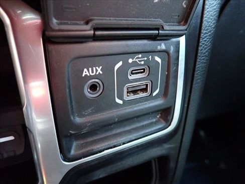 Used 2018 Jeep Wrangler Unlimited Sport S AWD/4WD image 18