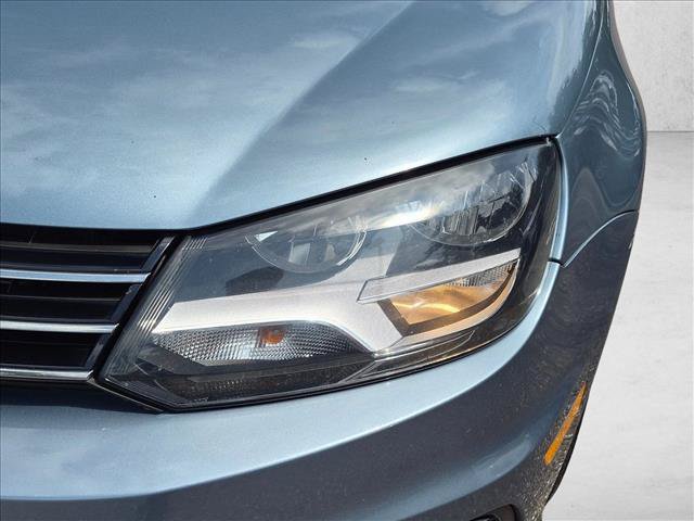 Used 2013 Volkswagen Eos Komfort FWD image 7
