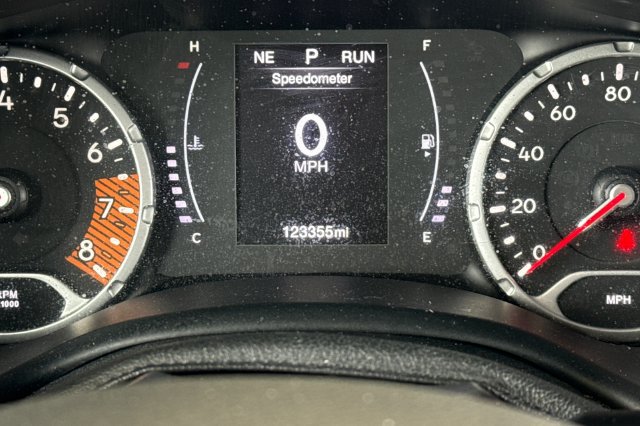 Used 2020 Jeep Renegade Sport FWD image 30