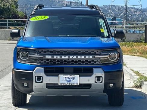 Used 2025 Ford Bronco Sport Badlands AWD/4WD image 9