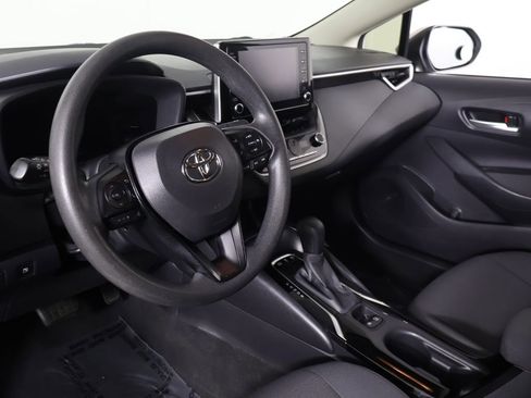 Used 2020 Toyota Corolla LE w/ Carpet Mat Package (TMS) FWD image 23