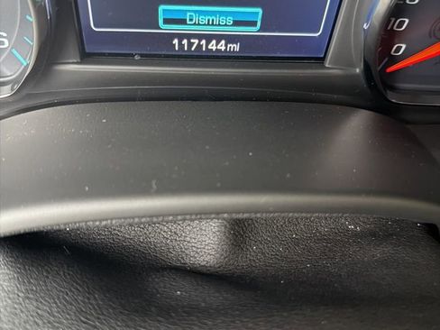 Used 2018 GMC Yukon XL SLT w/ Open Road Package AWD/4WD image 9