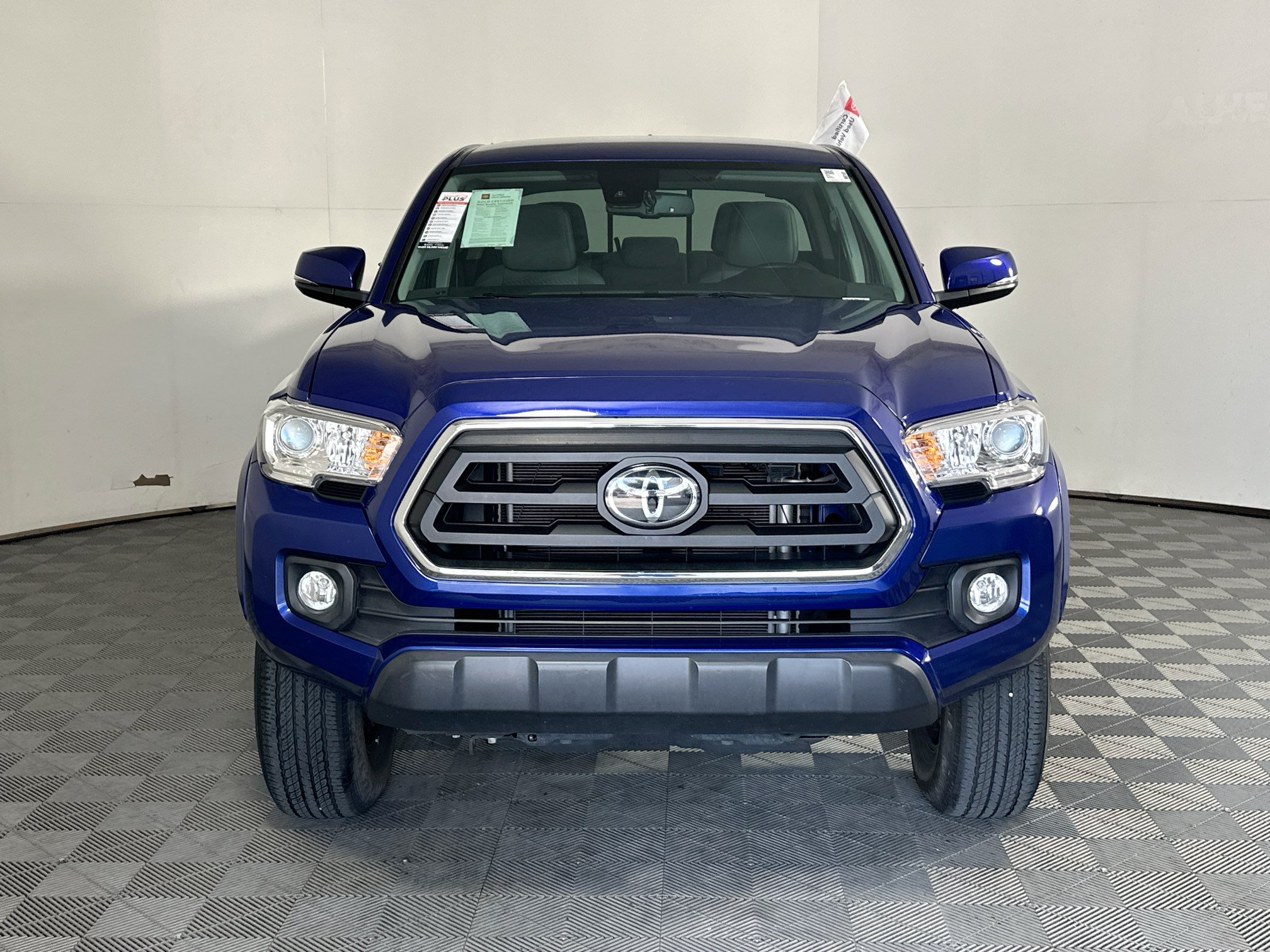 Certified 2023 Toyota Tacoma SR5 w/ Technology Package AWD/4WD image 8
