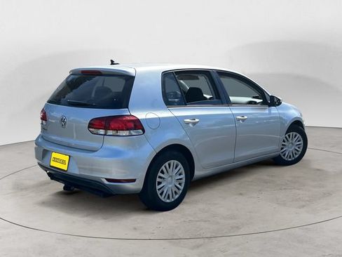 Used 2014 Volkswagen Golf 4-Door FWD image 5