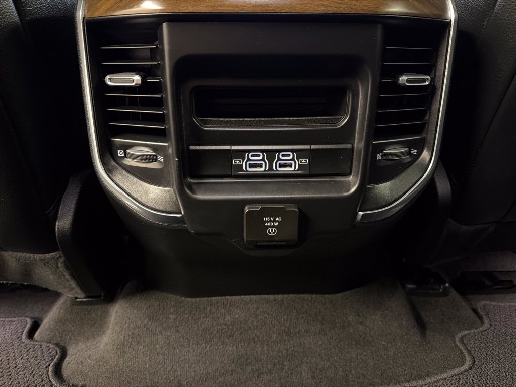 Used 2022 RAM 1500 Laramie AWD/4WD image 31