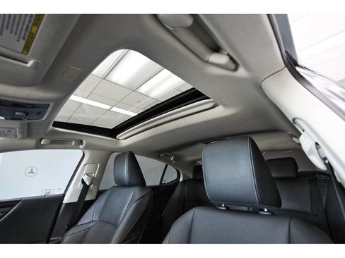 Used 2022 Lexus ES 350 w/ Premium Package FWD image 29