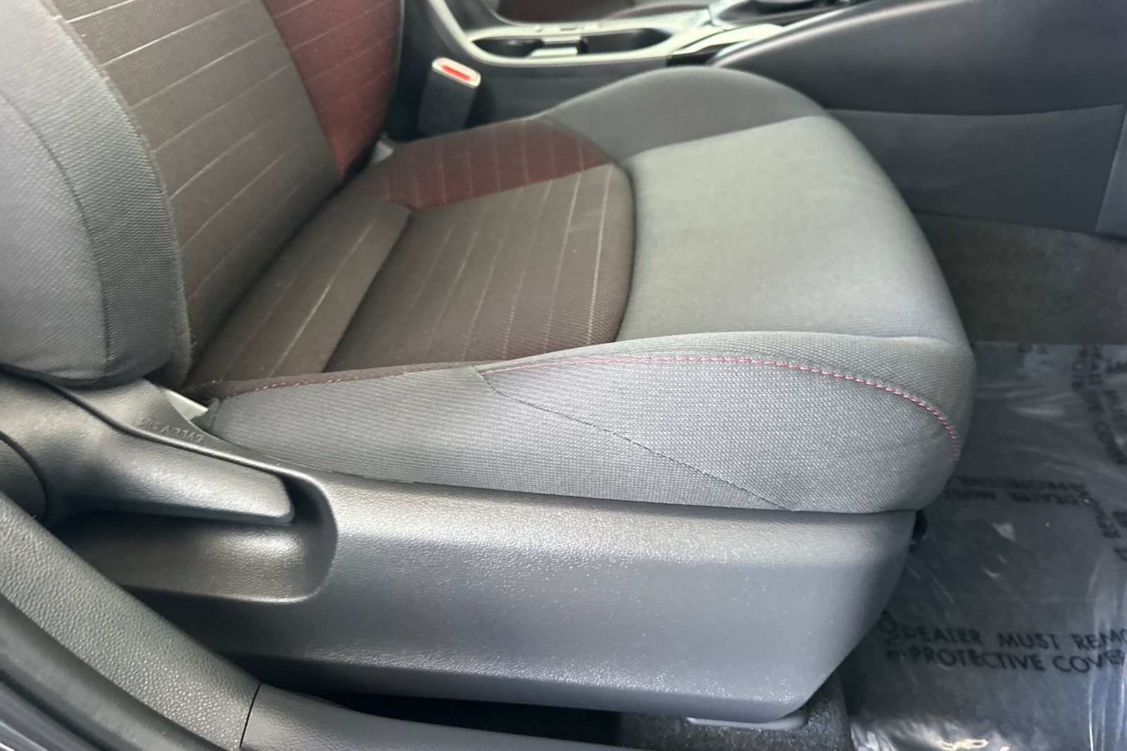 Used 2026 Toyota Corolla SE w/ SE Package FWD image 22