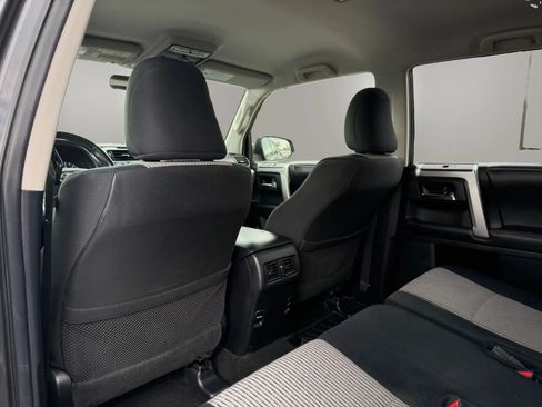 Used 2014 Toyota 4Runner SR5 AWD/4WD image 35
