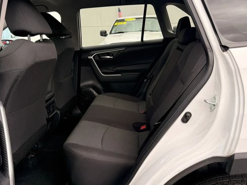 Used 2024 Toyota RAV4 XLE FWD image 13