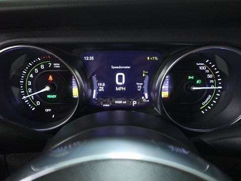 Used 2023 Jeep Wrangler Unlimited Sahara image 14