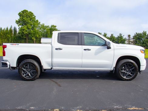 New 2026 Chevrolet Silverado 1500 Custom w/ Turbomax Blackout Package image 6