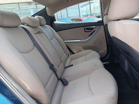 Used 2016 Hyundai Elantra SE w/ Option Group 02 FWD image 14