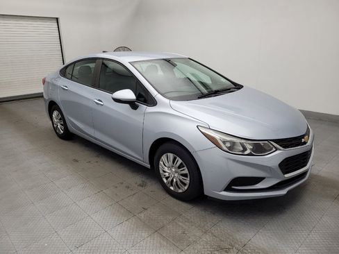 Used 2017 Chevrolet Cruze LS image 11