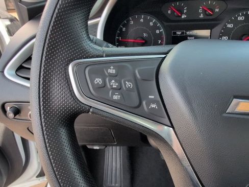 Used 2024 Chevrolet Malibu LT image 17