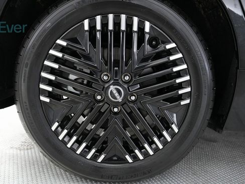 Used 2024 Nissan Leaf SV Plus image 19