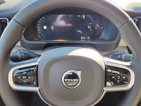 New 2026 Volvo XC90 T8 Plus w/ Protection Package Premier image 9