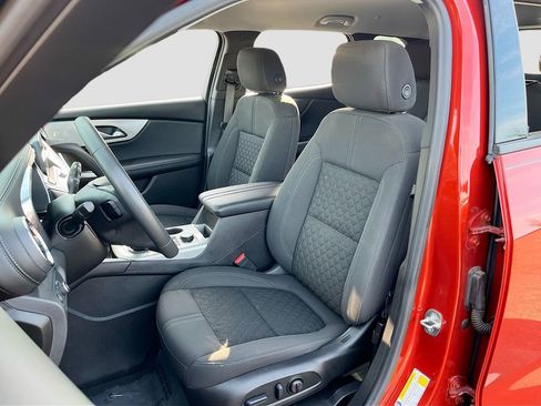 Used 2022 Chevrolet Blazer LT FWD image 20