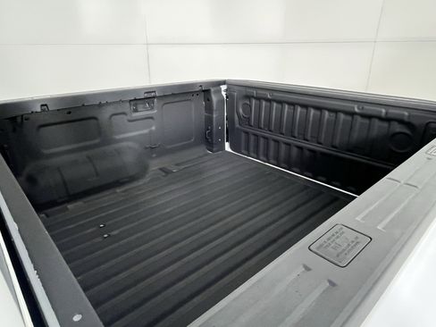 Used 2024 Ford Ranger Lariat w/ FX4 Off-Road Package image 9