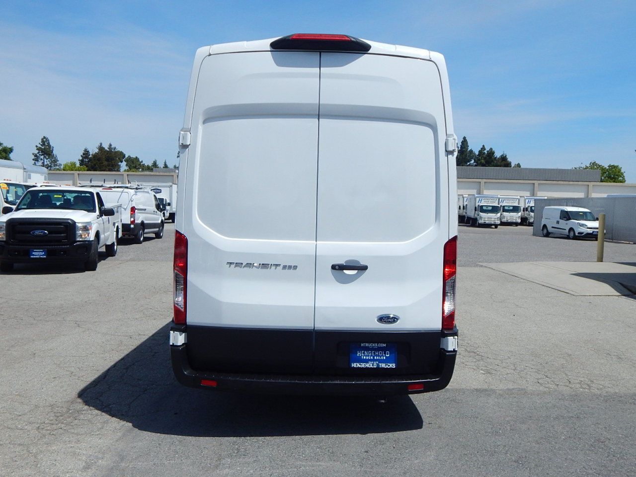 Used 2023 Ford Transit 250 148 High Roof Extended w/ Load Area Protection Package RWD image 7