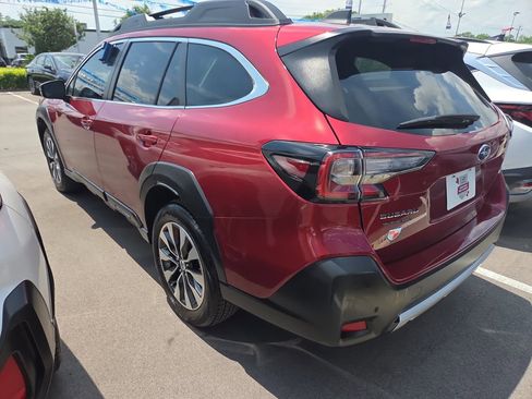 Certified 2025 Subaru Outback Limited AWD/4WD image 6