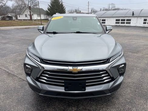 Used 2023 Chevrolet Blazer Premier image 2