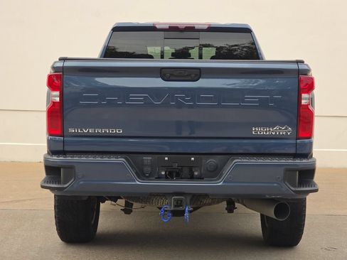 Used 2024 Chevrolet Silverado 2500 High Country AWD/4WD image 4