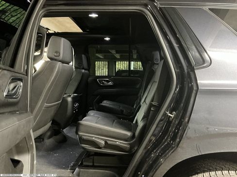 Used 2023 Chevrolet Tahoe Z71 w/ Luxury Package AWD/4WD image 10
