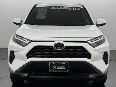 Used 2025 Toyota RAV4 XLE FWD image 6