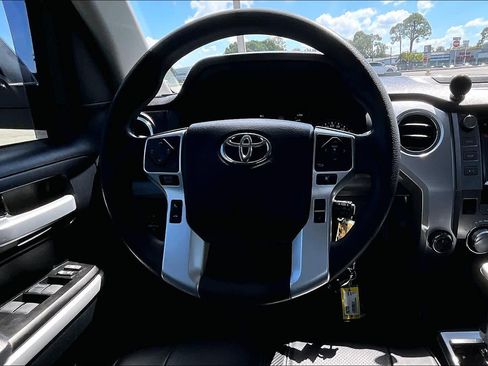Used 2019 Toyota Tundra SR5 w/ SR5 Upgrade Package image 6