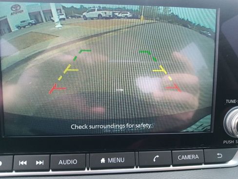 Used 2025 Nissan Sentra SV w/ Trunk Package FWD image 22
