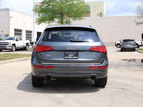 Used 2017 Audi Q5 2.0T Premium Plus w/ Technology Package AWD/4WD image 5