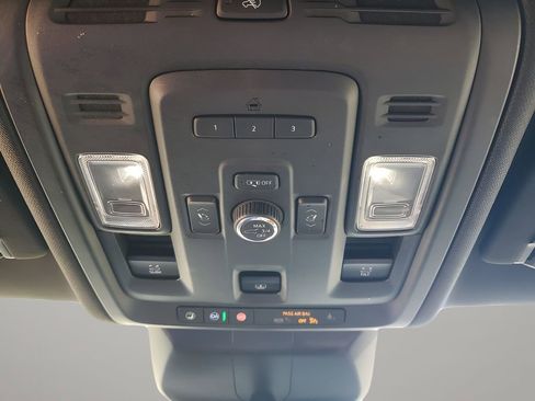 Used 2021 Cadillac Escalade Sport w/ Driver Assist Tech Package image 42